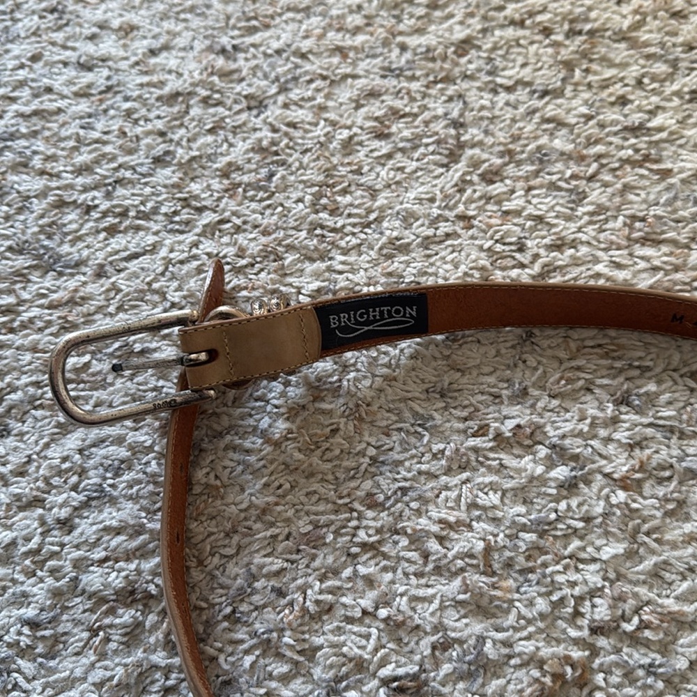Tan leather belt - Picture 3 of 4